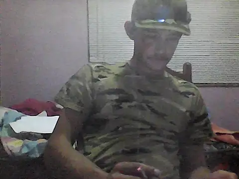 Snapshot of ekslus247 chatting on 04-01-26, 10:07 ekslus247 online show from 04-01-26, 10:07