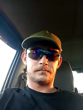 Snapshot of ekslus247 chatting on 04-08-26, 03:45 ekslus247 online show from 04-08-26, 03:45