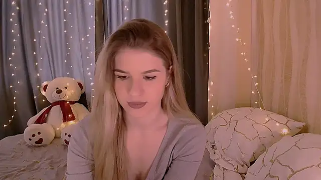 Alisa Swan  online show from 05-06-26, 02:55
