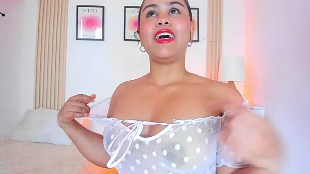 Snapshot of lia_stuart1 chatting on 04-04-26, 04:48 lia stuart1 online show from 04-04-26, 04:48