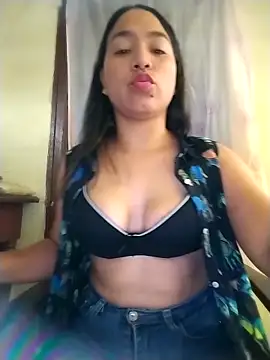 erikabella online show from 04-06-26, 05:03