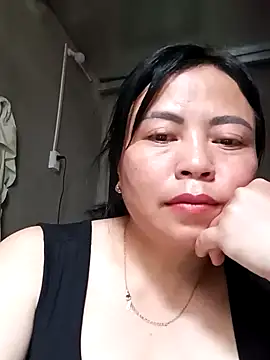 Snapshot of -Hami- chatting on 04-12-26, 08:52 -Hami- online show from 04-12-26, 08:52