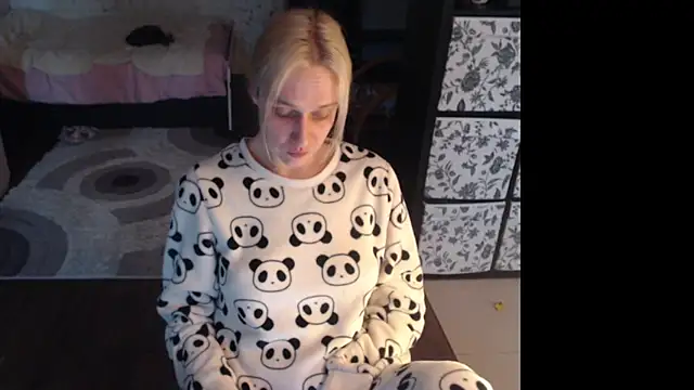 Sweet hot shrmp online show from 05-02-26, 03:22