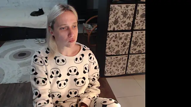 Snapshot of Sweet_hot_shrmp chatting on 06-27-26, 08:14 Sweet hot shrmp online show from 06-27-26, 08:14