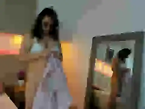 Snapshot of Ellaa_honey chatting on 04-04-26, 01:08 Ellaa honey online show from 04-04-26, 01:08