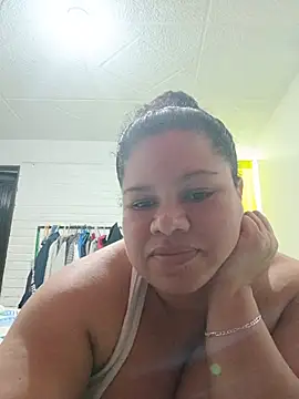 Snapshot of AuraDush chatting on 07-24-26, 02:31 AuraDush online show from 07-24-26, 02:31
