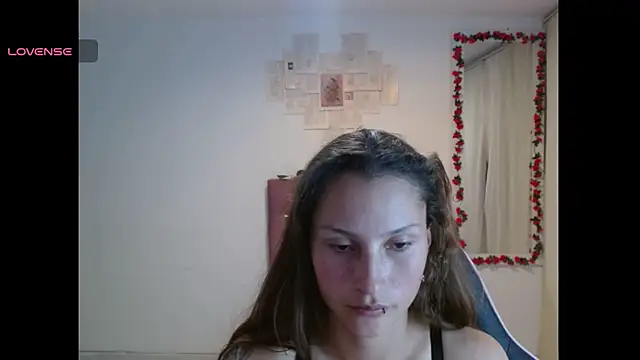 scarlet1609 online show from 06-24-26, 09:36