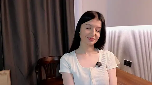 Snapshot of JazminLantey chatting on 05-09-26, 02:50 JazminLantey online show from 05-09-26, 02:50