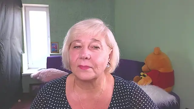 Snapshot of Milane_Milky chatting on 06-14-26, 06:15 Milane Milky online show from 06-14-26, 06:15