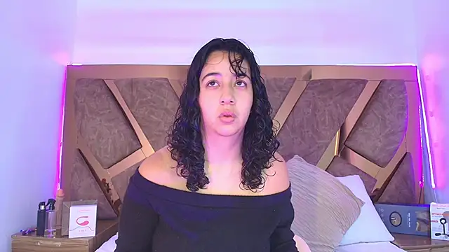 bella swwan  online show from 04-11-26, 02:32