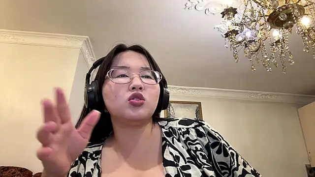 Feylinmay online show from 04-25-26, 10:29