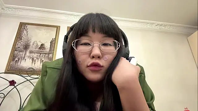 Feylinmay online show from 04-30-26, 10:47