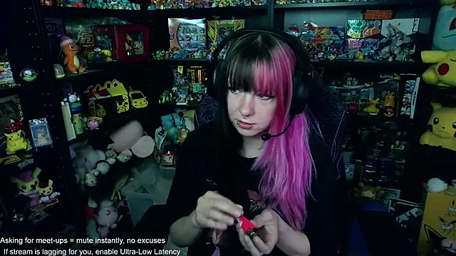 CutieTracer online show from 06-11-26, 02:04