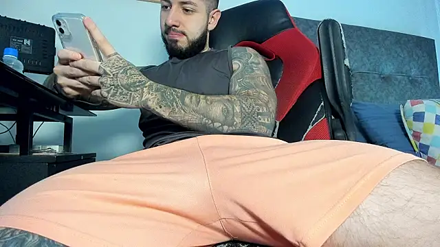 vyxen x online show from 04-14-26, 08:04