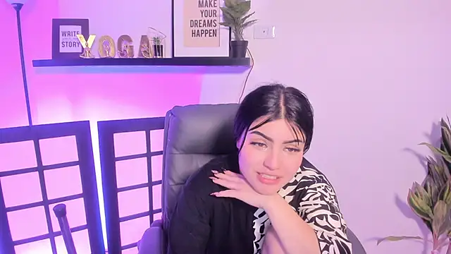 SamanthaVelvett  online show from 04-11-26, 07:45