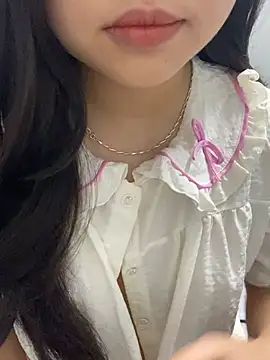Rosecute11 online show from 04-26-26, 08:28