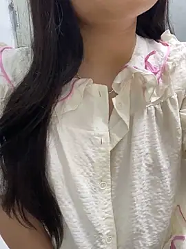 Rosecute11 online show from 05-10-26, 05:34