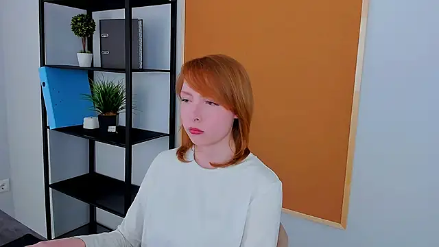 CherryCrushLove online show from 04-04-26, 06:44