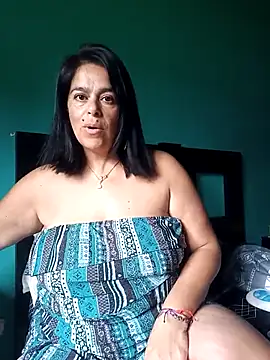 lucianamorocha online show from 05-08-26, 01:05