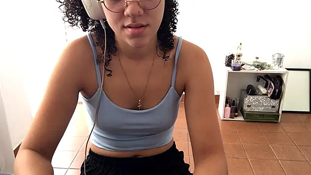 petitecurlybrunette online show from 04-03-26, 02:48