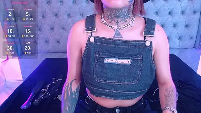 Gyal Smith online show from 04-10-26, 03:34