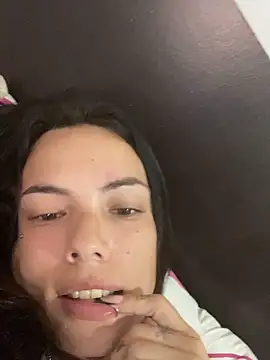 Snapshot of Elisahc420 chatting on 04-14-26, 08:59 Elisahc420 online show from 04-14-26, 08:59