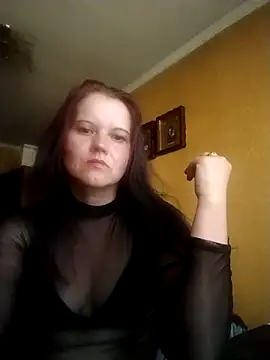 Snapshot of VeronikaLogan chatting on 06-20-26, 03:04 VeronikaLogan online show from 06-20-26, 03:04