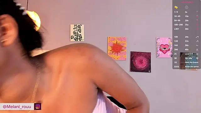 Snapshot of Melaniaa_Roussee chatting on 05-21-26, 03:02 Melaniaa Roussee online show from 05-21-26, 03:02