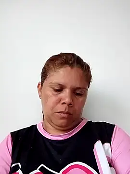 Snapshot of Zafiro_MD chatting on 05-20-26, 01:06 Zafiro MD online show from 05-20-26, 01:06