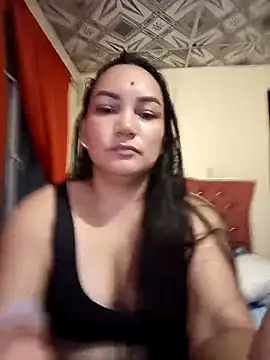 kasandra001 online show from 04-21-26, 01:42