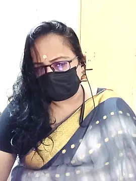 monisha cam online show from 04-13-26, 12:10