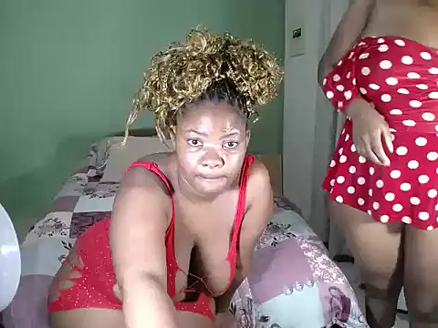 Snapshot of FloweSaltry chatting on 04-15-26, 04:25 FloweSaltry online show from 04-15-26, 04:25