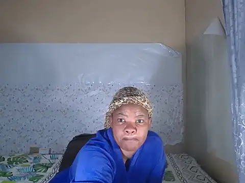 Snapshot of FloweSaltry chatting on 05-06-26, 01:36 FloweSaltry online show from 05-06-26, 01:36