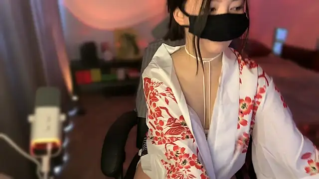 Snapshot of rin_night chatting on 04-11-26, 11:03 rin night online show from 04-11-26, 11:03