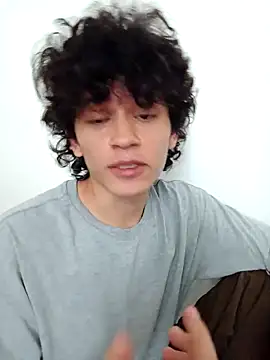 normalboy16 online show from 04-01-26, 06:27