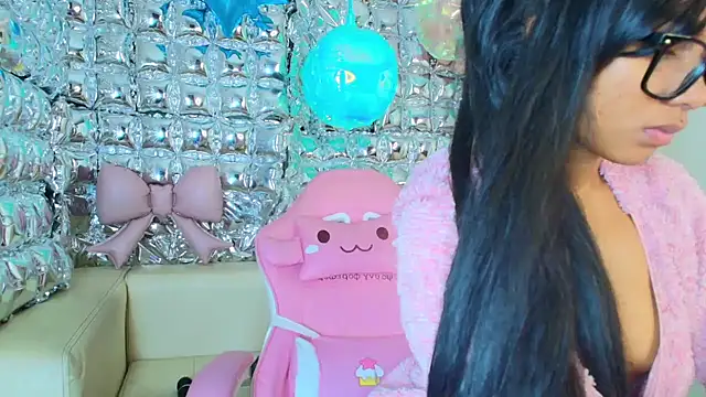 candy-paris online show from 06-15-26, 03:36