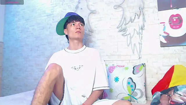 Snapshot of Alex_latino_ chatting on 04-02-26, 12:30 Alex latino online show from 04-02-26, 12:30