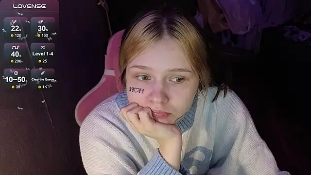 Snapshot of Liaa_Lii chatting on 04-13-26, 08:25 Liaa Lii online show from 04-13-26, 08:25