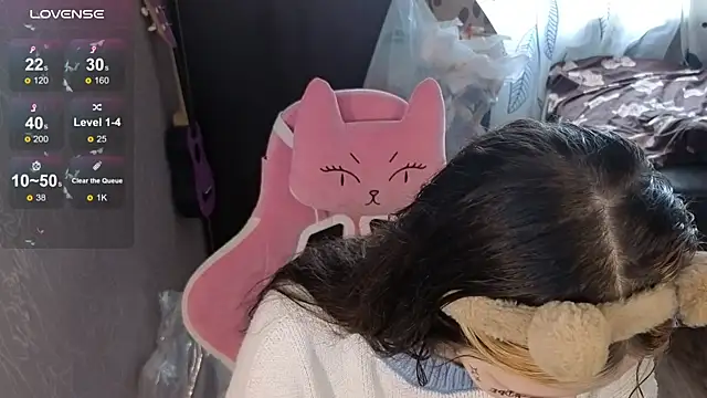 Snapshot of Liaa_Lii chatting on 04-14-26, 10:21 Liaa Lii online show from 04-14-26, 10:21