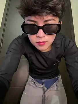 Baby face8 online show from 05-14-26, 12:01