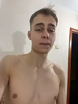 Snapshot of HisDaddyTwink chatting on 04-15-26, 08:20 HisDaddyTwink online show from 04-15-26, 08:20