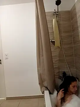 Lolaa92i online show from 04-05-26, 03:42