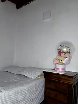 Paulina 06 online show from 06-15-26, 07:49
