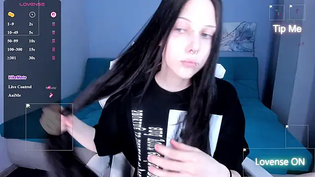 SugarBunny18 online show from 06-19-26, 03:00