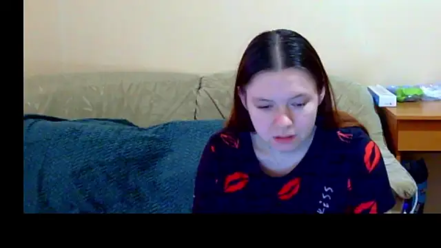 JessicaHolland1 online show from 04-06-26, 05:30