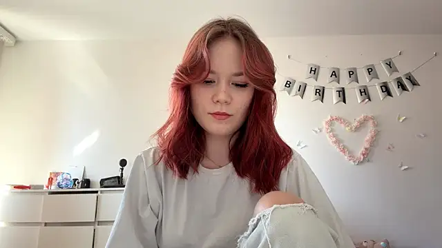 BernieceFender online show from 04-05-26, 09:06