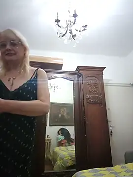 MatureElegantWidow online show from 05-22-26, 08:47
