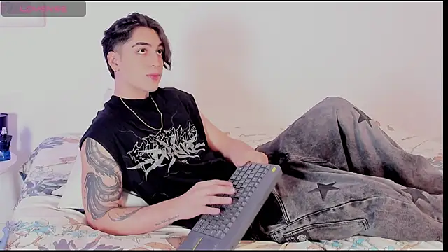 Thiago angel online show from 05-31-26, 03:15