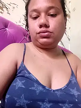 Snapshot of shanell_valen04 chatting on 04-05-26, 03:09 shanell valen04 online show from 04-05-26, 03:09