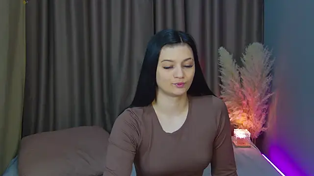JennyJordans online show from 04-12-26, 01:21